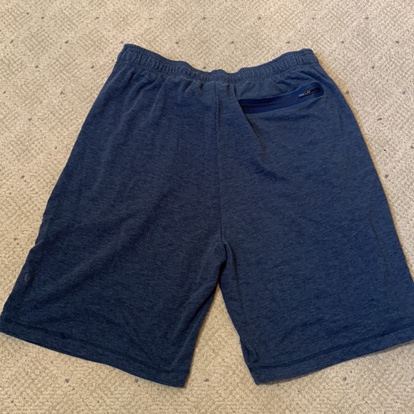 C9 by Champion shorts - Picture 2 of 4